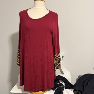 ❤️Beeson River Burgundy Top